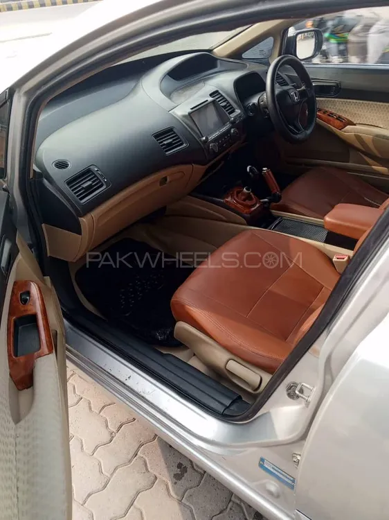 Honda Civic 2007 for Sale in Multan Image-1