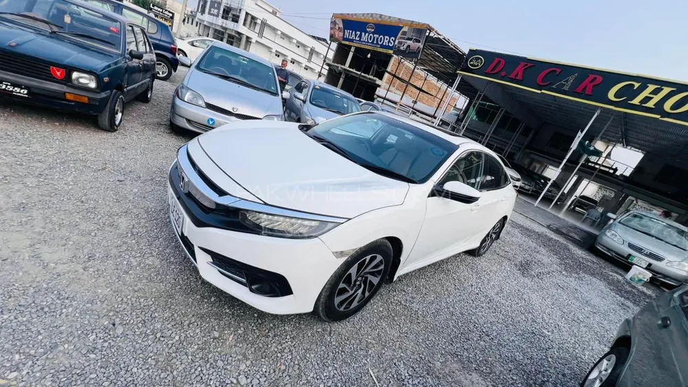 Honda Civic 2016 for Sale in Peshawar Image-1