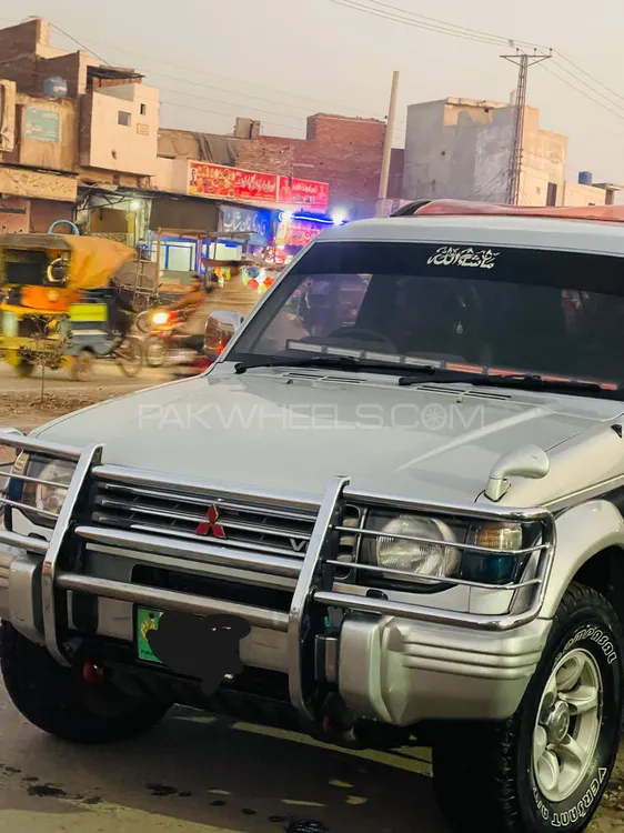 مٹسوبیشی پجیرو 1993 for Sale in شیخوپورہ Image-1