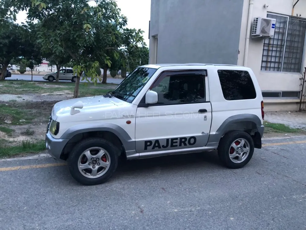 Mitsubishi Pajero Mini 2000 for Sale in Lahore Image-1