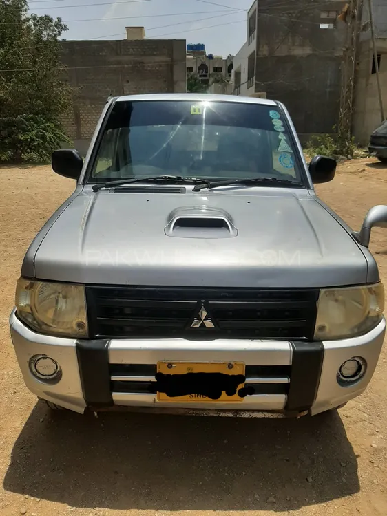 Mitsubishi Pajero Mini 2009 for Sale in Karachi Image-1