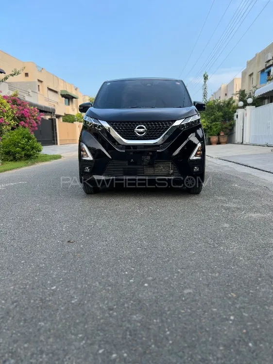 نسان ڈیز 2025 for Sale in لاہور Image-1