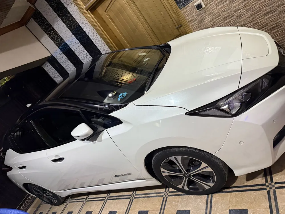 Nissan Leaf 2021 for Sale in Islamabad Image-1