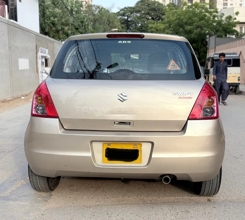 Suzuki Swift 2015 for Sale in Karachi Image-1