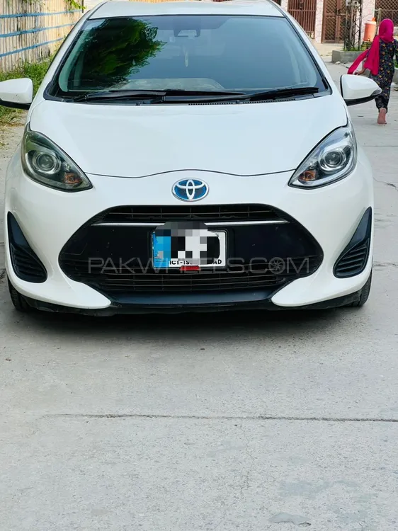 Toyota Aqua 2019 for Sale in Islamabad Image-1