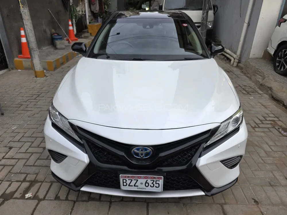 Toyota Camry 2021 for Sale in Karachi Image-1