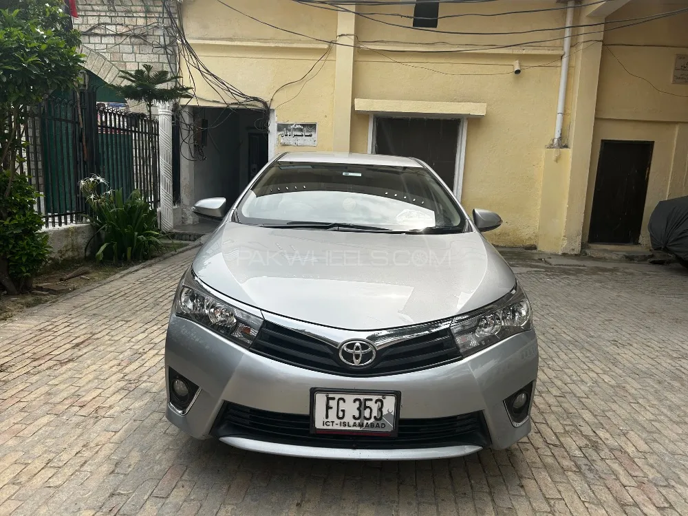 Toyota Corolla 2015 for Sale in Islamabad Image-1