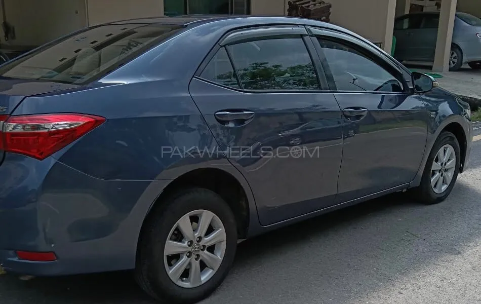 Toyota Corolla 2015 for Sale in Rawalpindi Image-1