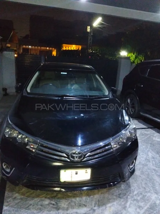 Toyota Corolla 2015 for Sale in Lahore Image-1