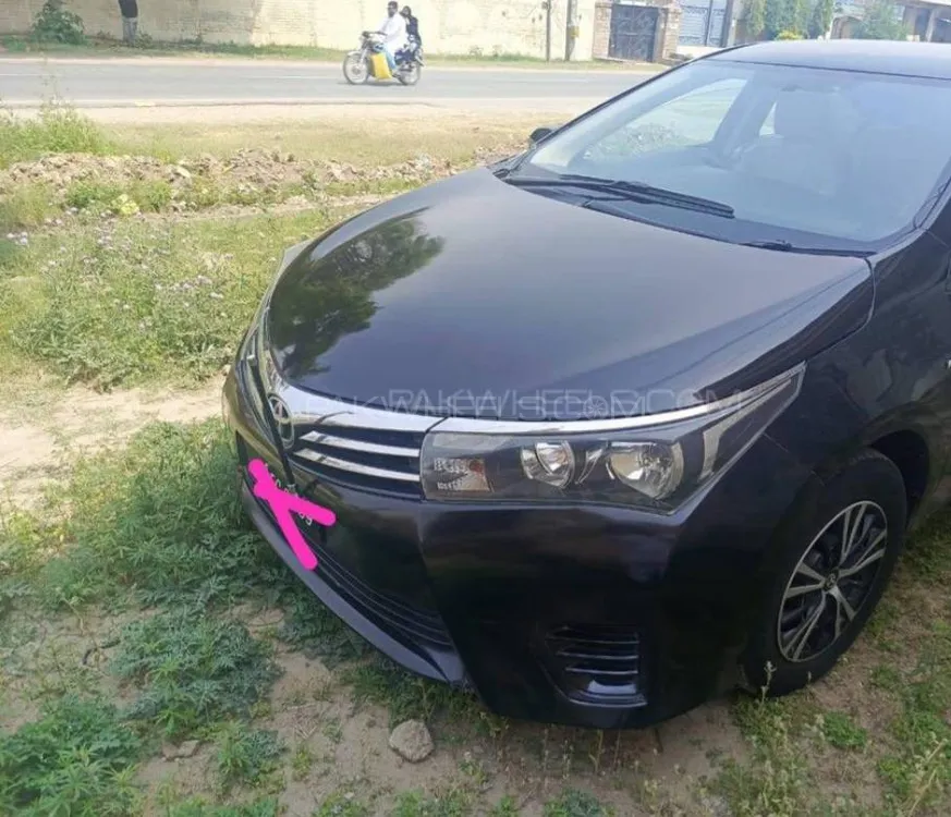 Toyota Corolla 2015 for Sale in Karachi Image-1
