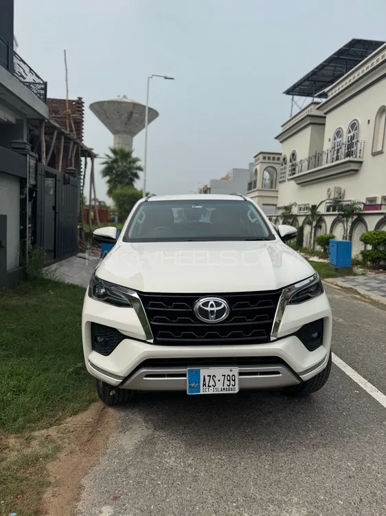 Toyota Fortuner 2022 for Sale in Sialkot Image-1