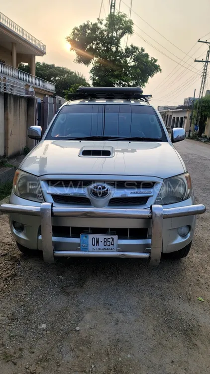 ٹویوٹا ہائیلکس 2010 for Sale in گجرات Image-1