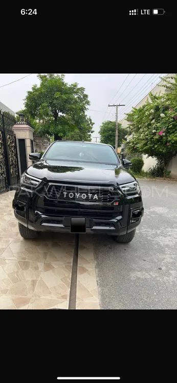 Toyota Hilux 2024 for Sale in Lahore Image-1