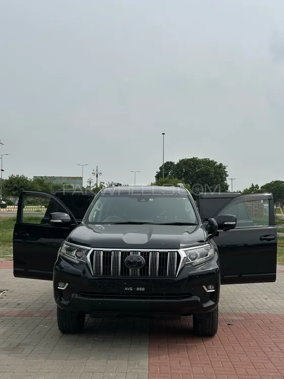 Toyota Prado 2019 for Sale in Lahore Image-1