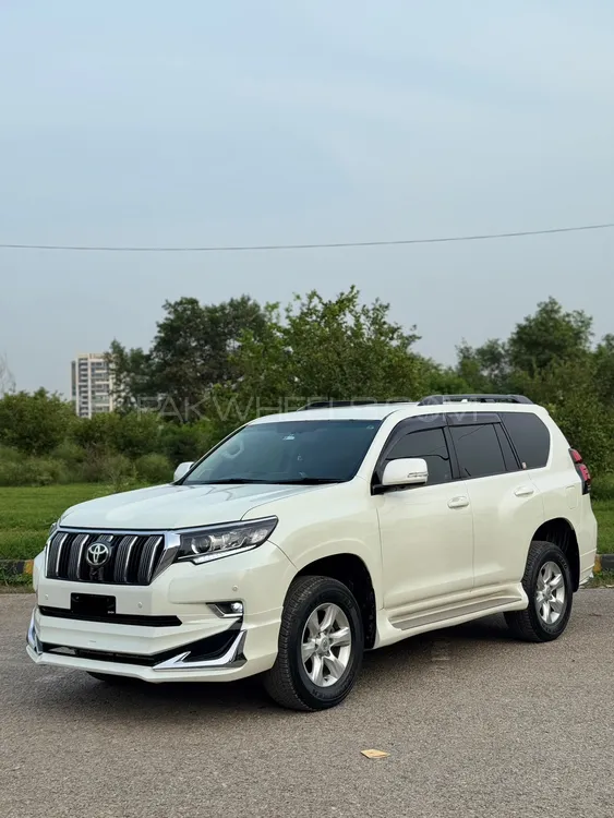 Toyota Prado 2010 for Sale in Islamabad Image-1