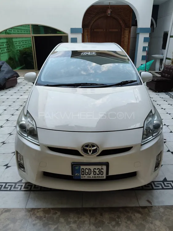Toyota Prius 2010 for Sale in Islamabad Image-1