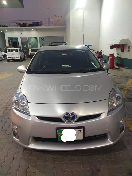 Toyota Prius 2013 for Sale in Faisalabad Image-1