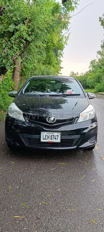 Toyota Vitz 2012 for Sale in Islamabad Image-1