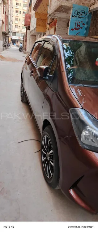 Toyota Vitz 2015 for Sale in Hyderabad Image-1