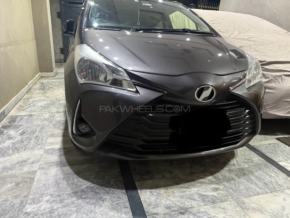 Toyota Vitz 2017 for Sale in Rawalpindi Image-1