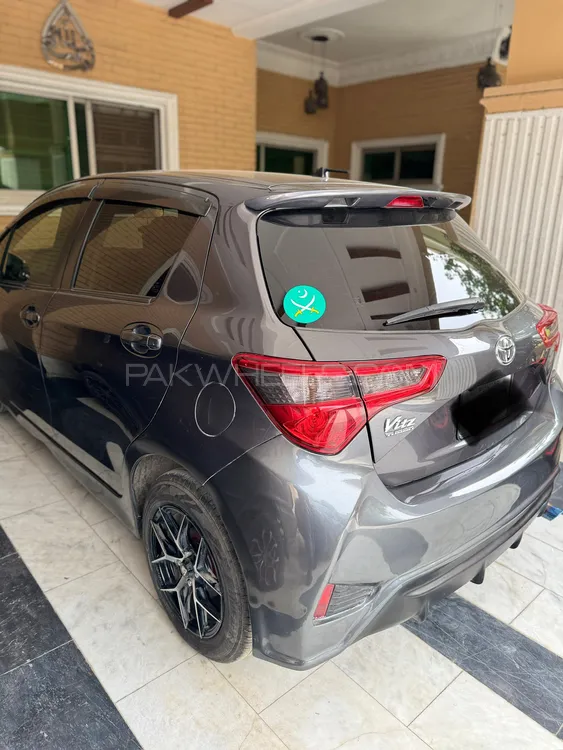 Toyota Vitz 2018 for Sale in Lahore Image-1