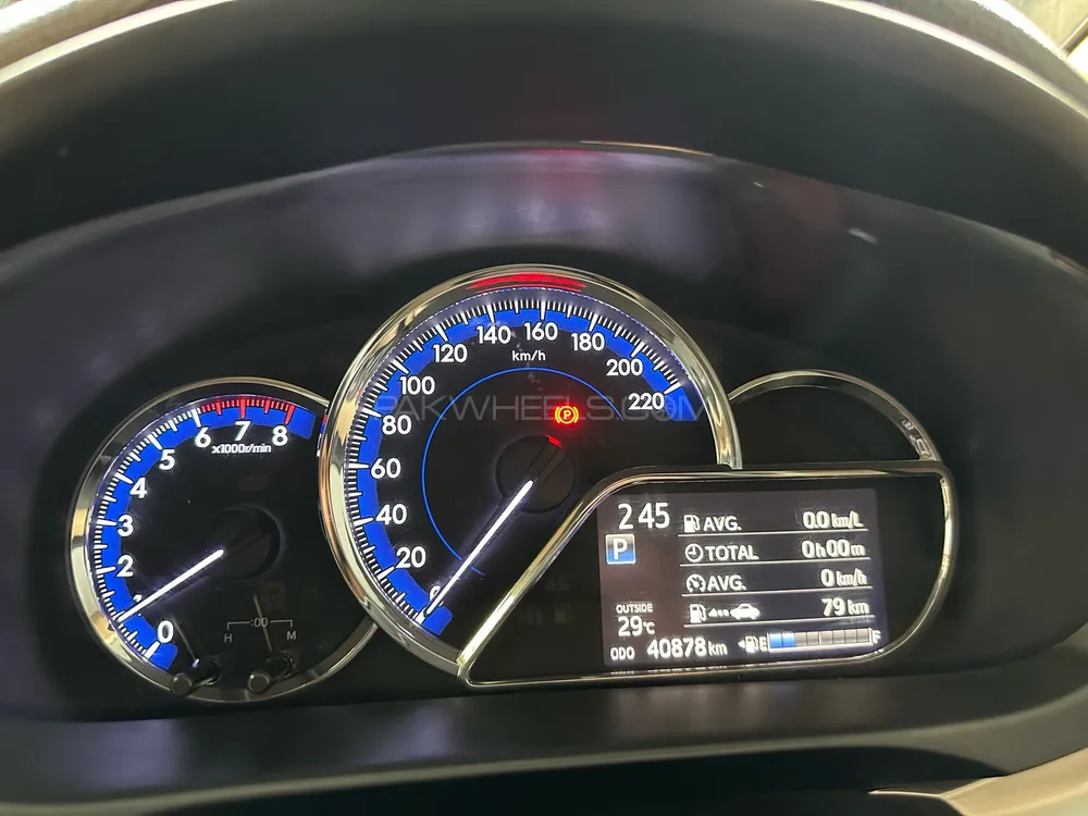Toyota Yaris Sedan 2021 for Sale in Lahore Image-1