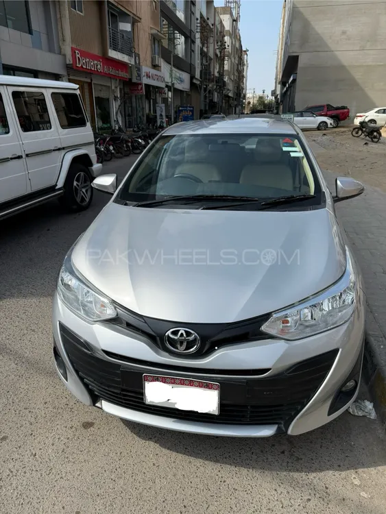 Toyota Yaris Sedan 2022 for Sale in Karachi Image-1