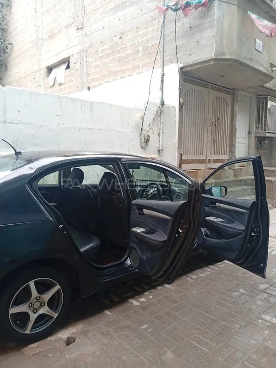 Honda City 2011 for Sale in Karachi Image-1