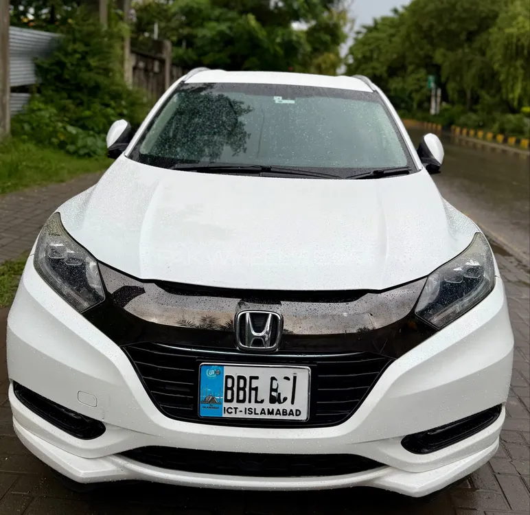 Honda Vezel 2016 for Sale in Islamabad Image-1