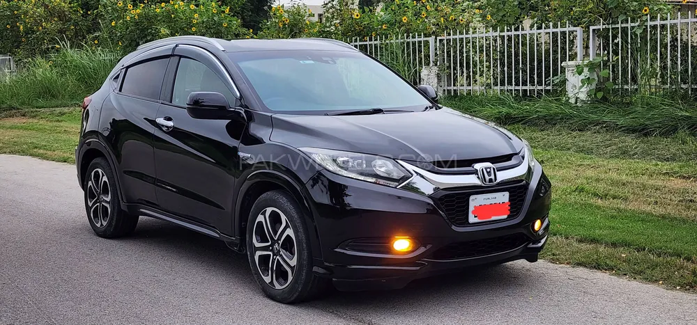 Honda Vezel 2016 for Sale in Islamabad Image-1