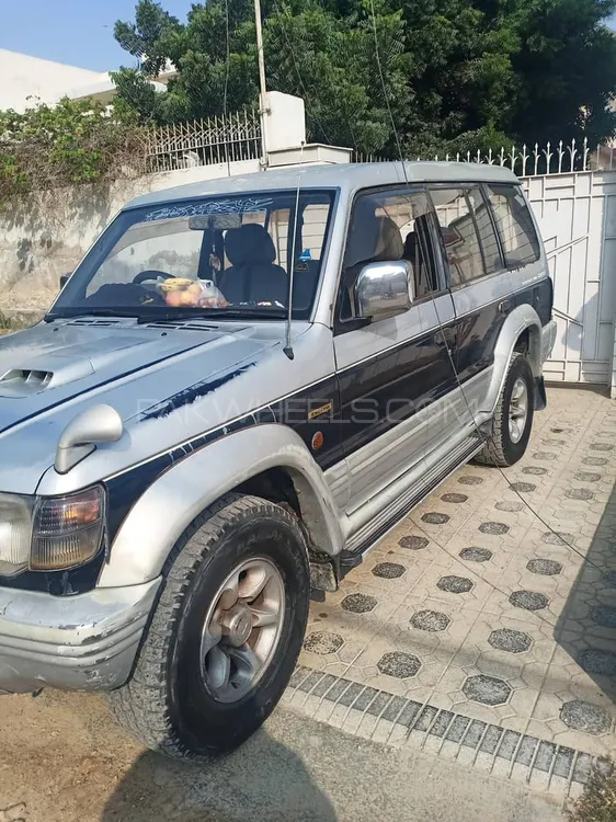 Mitsubishi Pajero 1994 for Sale in Karachi Image-1