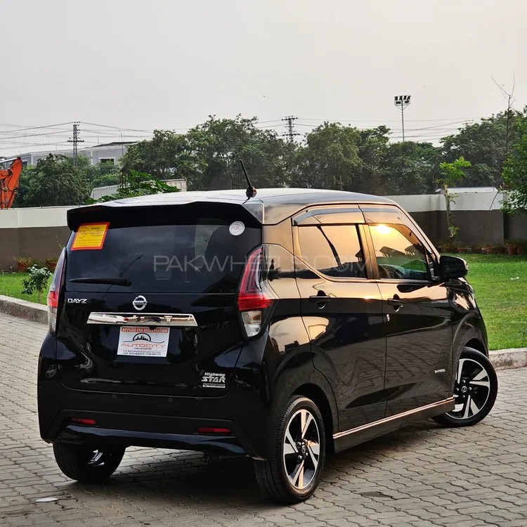 نسان ڈیز 2022 for Sale in لاہور نسان ڈیز 2022 for Sale in لاہور Image-3