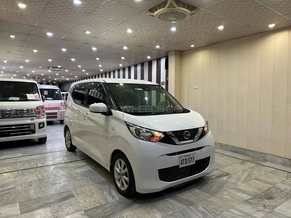 Nissan Dayz 2022 for Sale in Gujranwala Nissan Dayz 2022 for Sale in Gujranwala Image-2