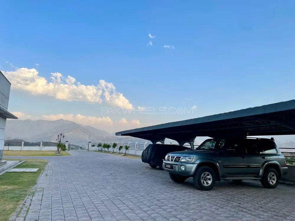 Nissan Patrol 2004 for Sale in Lahore Image-1