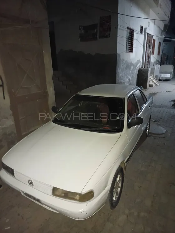 Nissan Sunny 1990 for Sale in Okara Image-1
