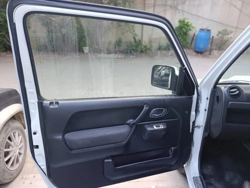سوزوکی جمنی 2011 for Sale in کراچی Image-1
