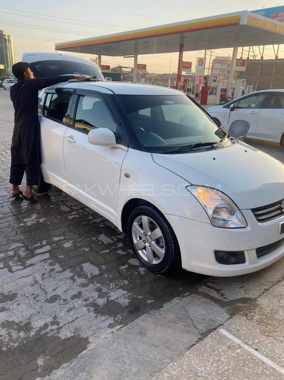سوزوکی سوئفٹ 2012 for Sale in پشاور Image-1