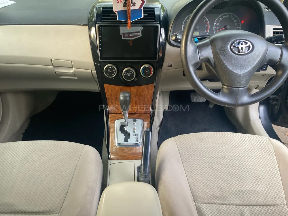 Toyota Corolla 2013 for Sale in Lahore Image-1