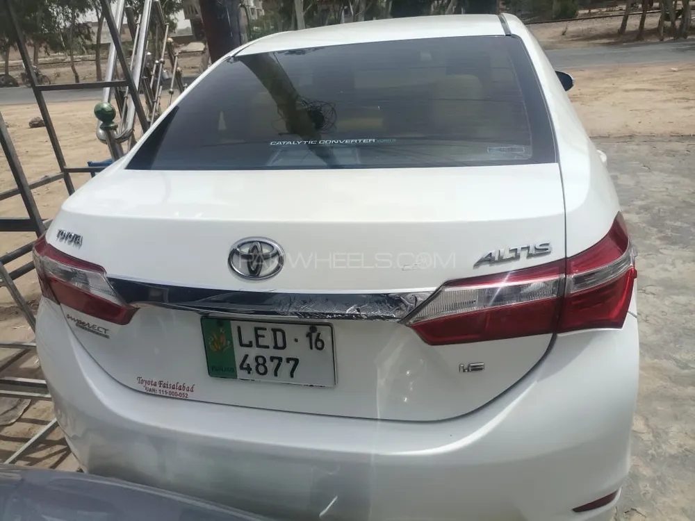 Toyota Corolla 2016 for Sale in Faisalabad Image-1