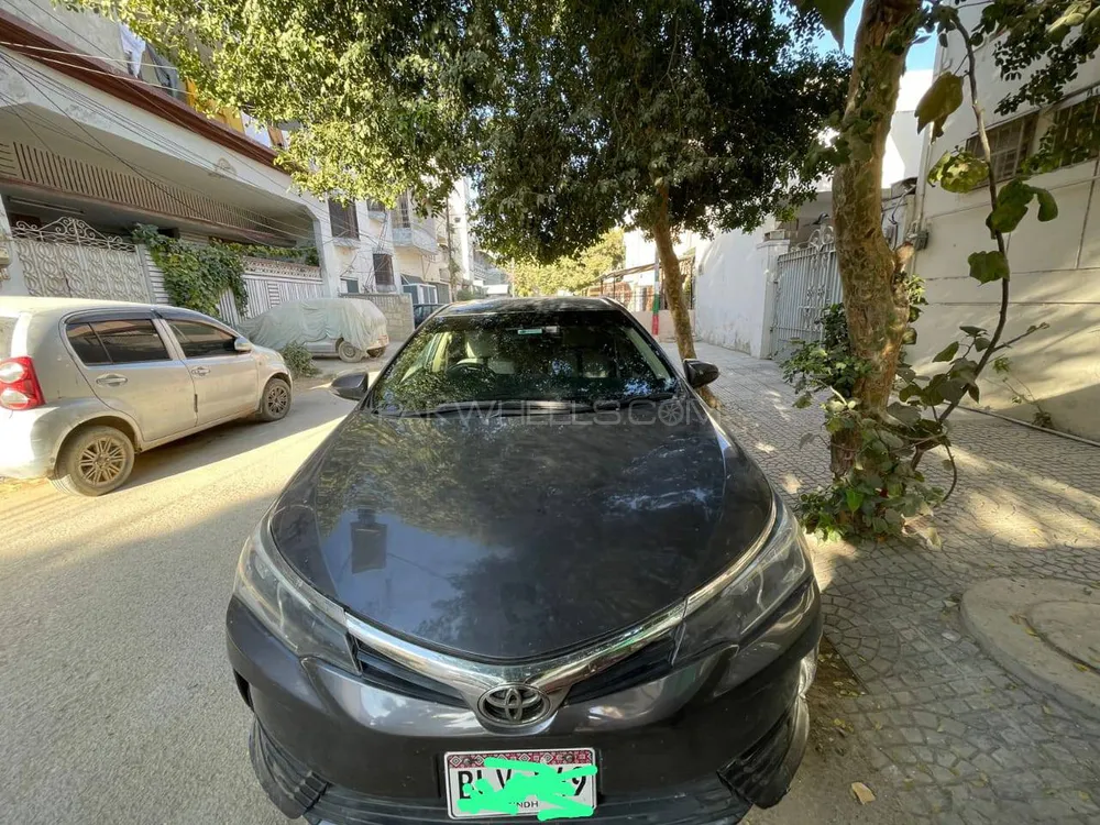 Toyota Corolla 2018 for Sale in Karachi Image-1