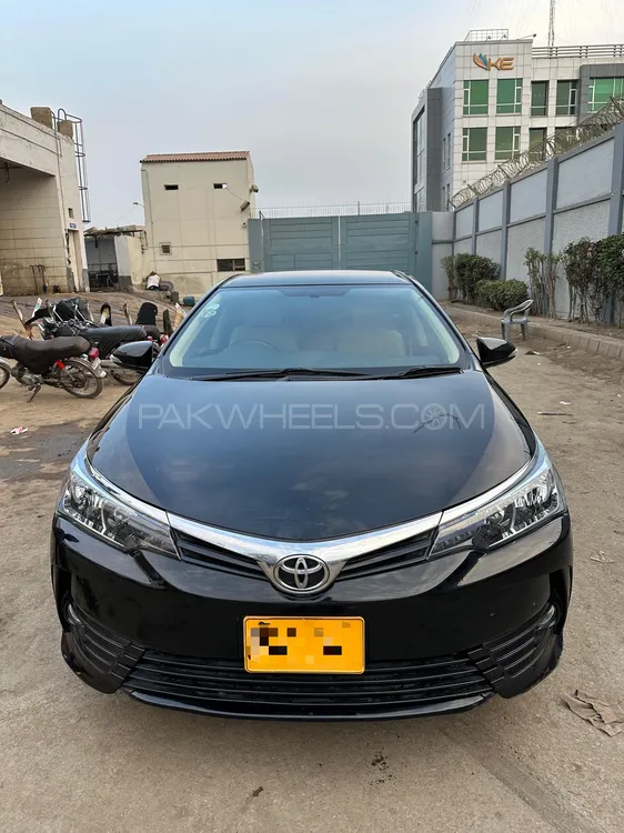 Toyota Corolla 2019 for Sale in Karachi Image-1