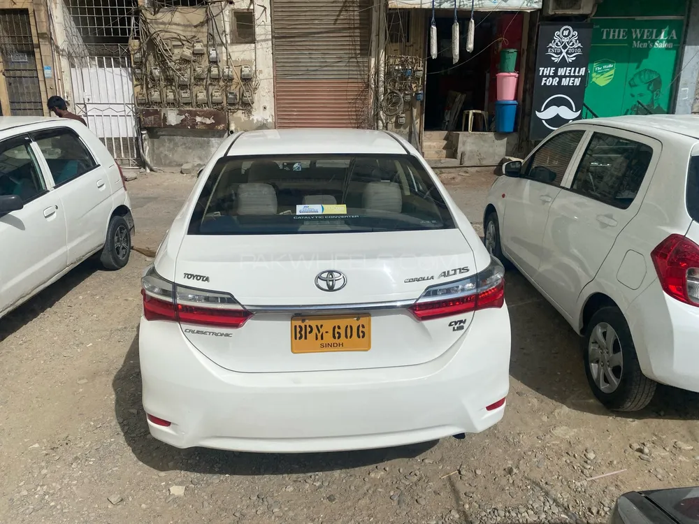 Toyota Corolla 2019 for Sale in Karachi Image-1