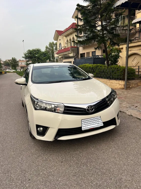Toyota Corolla 2015 for Sale in Islamabad Image-1