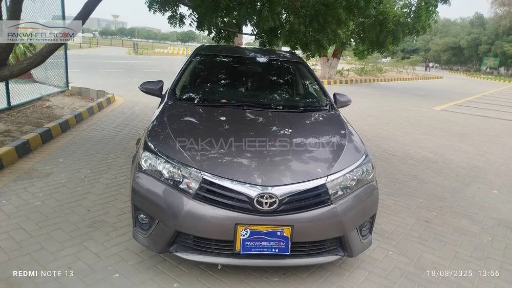 Toyota Corolla 2016 for Sale in Karachi Image-1