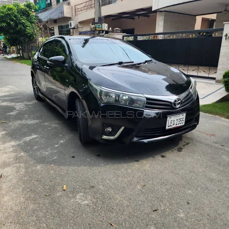 Toyota Corolla 2016 for Sale in Lahore Image-1