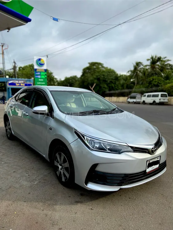 Toyota Corolla 2017 for Sale in Karachi Image-1