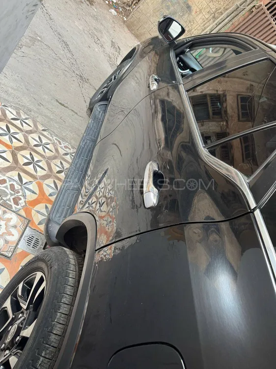 Toyota Fortuner 2017 for Sale in Lahore Image-1