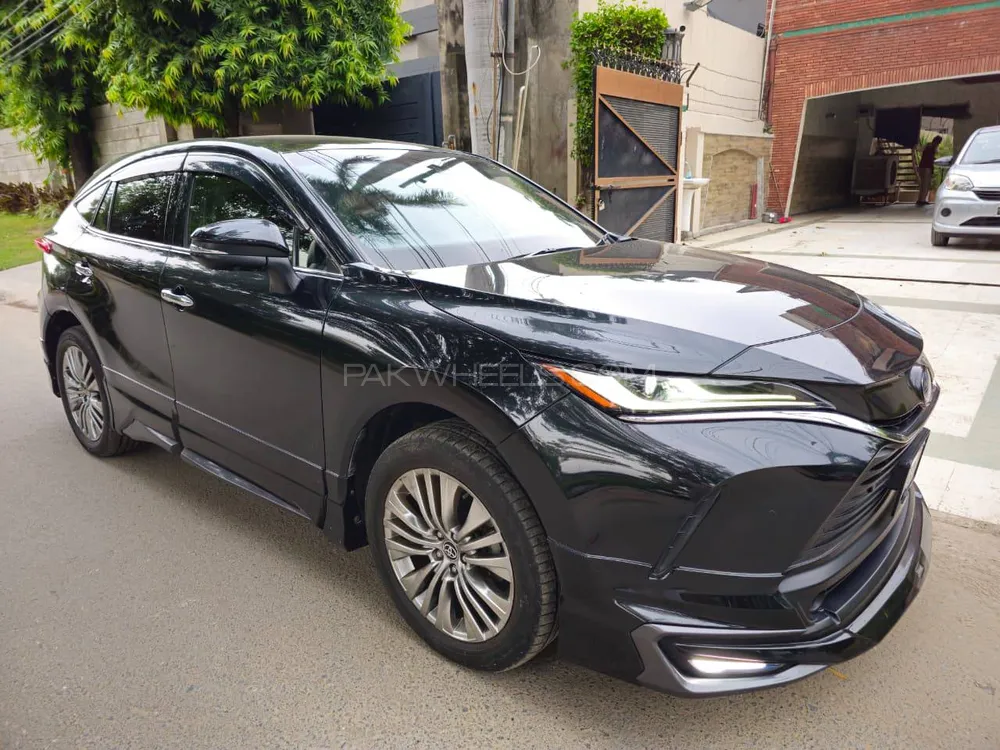 Toyota Harrier 2020 for Sale in Lahore Image-1