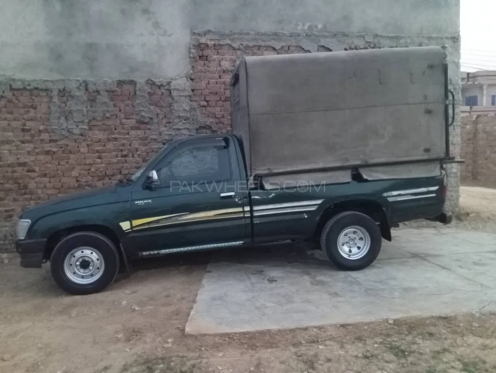 Toyota Hilux 2002 for Sale in Rawalpindi Image-1