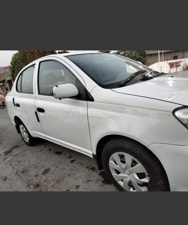 Toyota Platz 2006 for Sale in Faisalabad Image-1